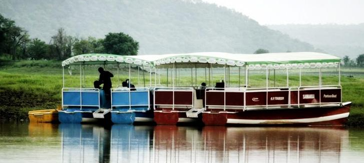Laknavaram Lake